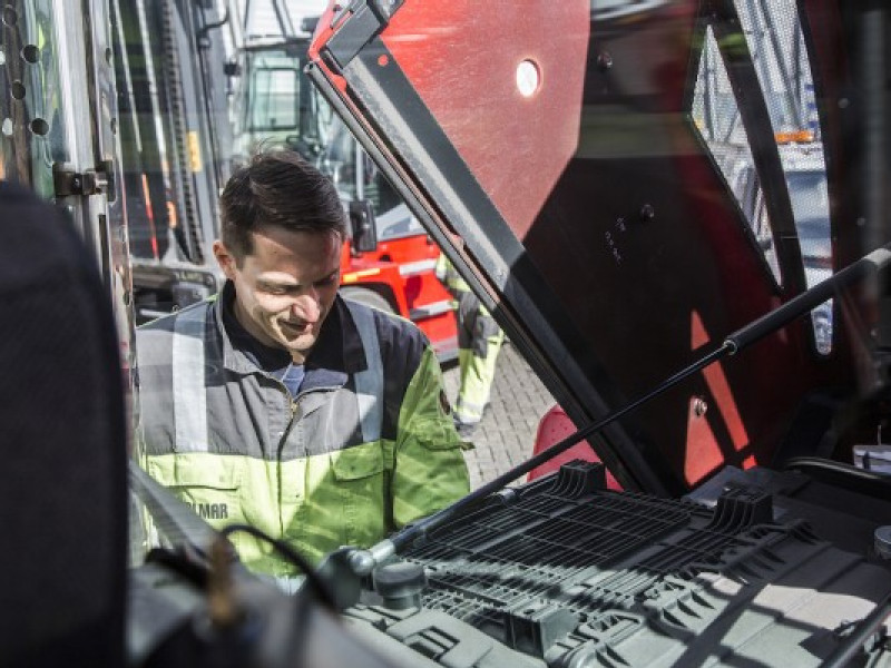Kalmar signs maintenance and repair contract with PSA Corporation Limited